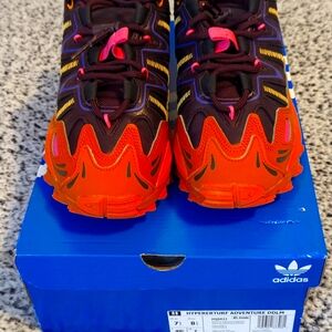 Adidas Hyperturf Adventure 'Day of the Dead' Mens Trail Brown  Size 7.5 New